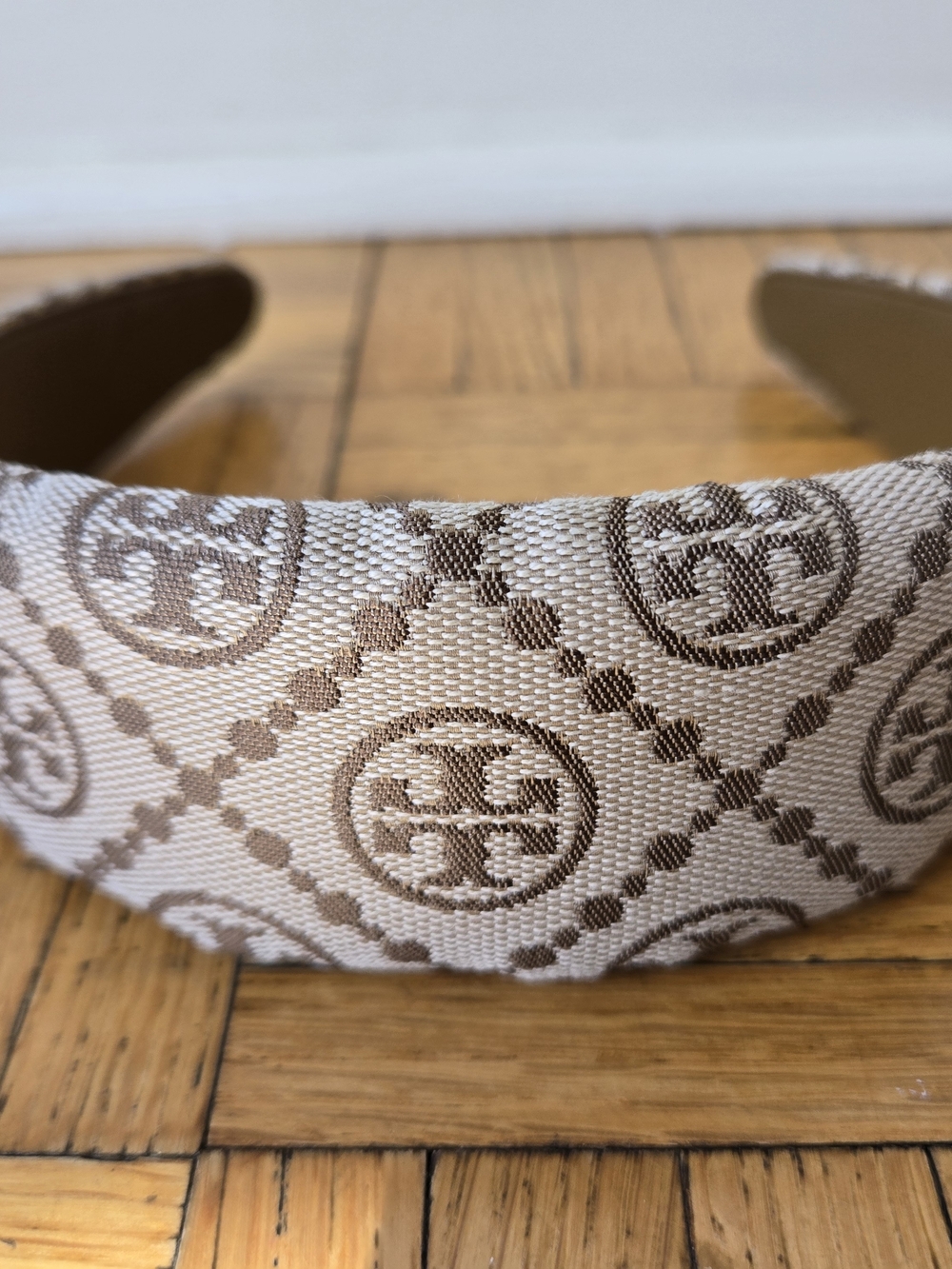 Brand New Never Been Worn Tory Burch Beige T- Monogram Headband